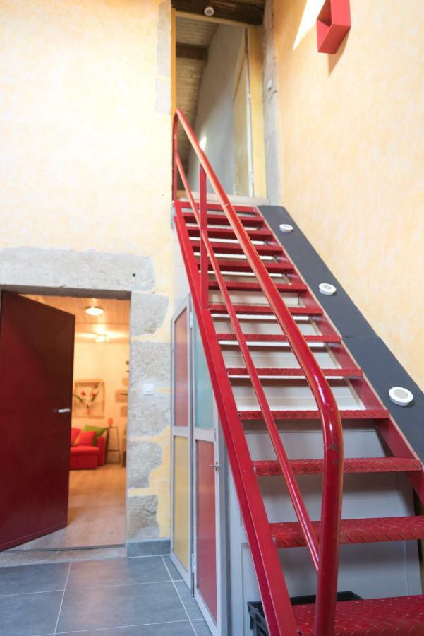 Le Fil Rouge Vila Saint-Pierre-d'Aurillac Exterior foto