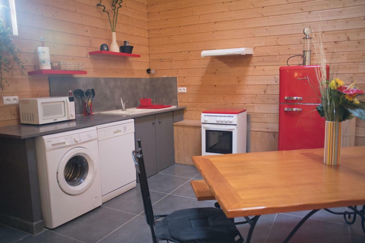 Le Fil Rouge Vila Saint-Pierre-d'Aurillac Exterior foto